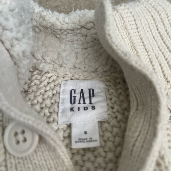 GAP Kids Cable Sweater, Size Small - Picture 2 of 4